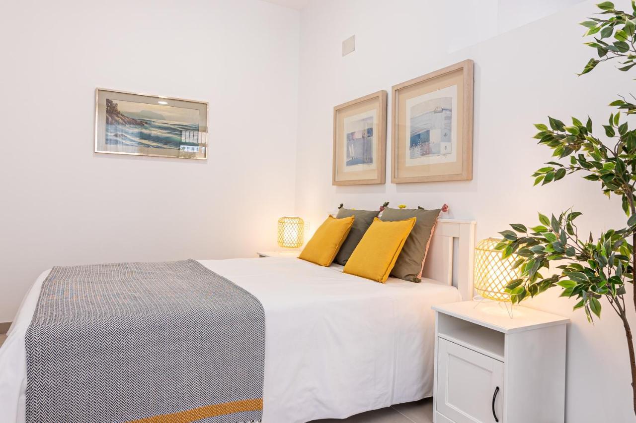 Center Flat. Center Train Station Appartement *