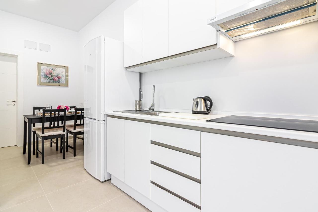 Center Flat. Center Train Station Appartement